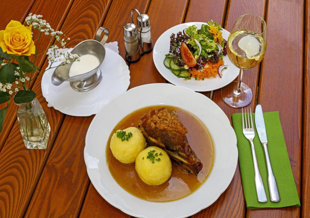 Hotel Gasthof Krone Spalt Luaran gambar