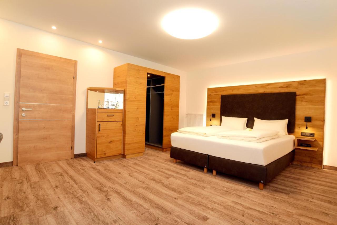 Hotel Gasthof Krone Spalt Luaran gambar